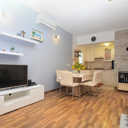 Nenad 1812 Apartment *