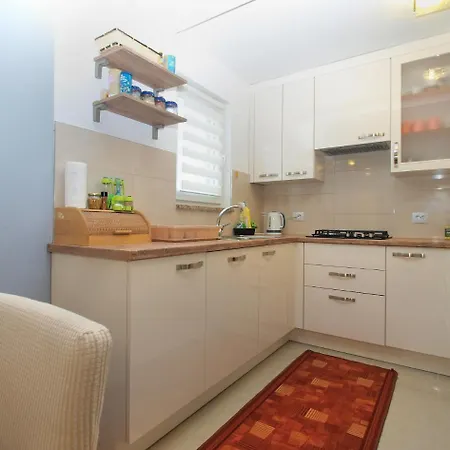 Nenad 1812 Apartment *